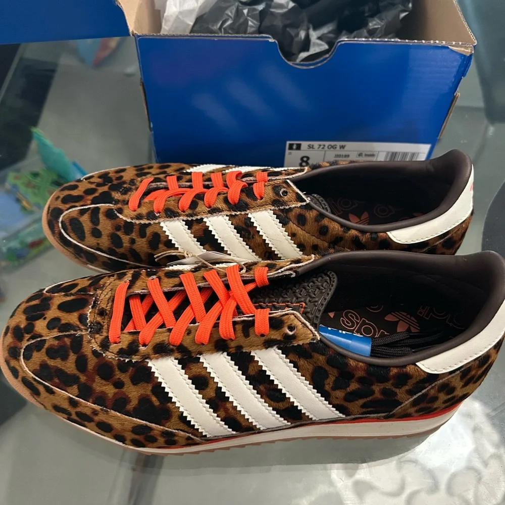 Adidas Women's leopard SL 72 OG SHOES - Picture 2 of 10